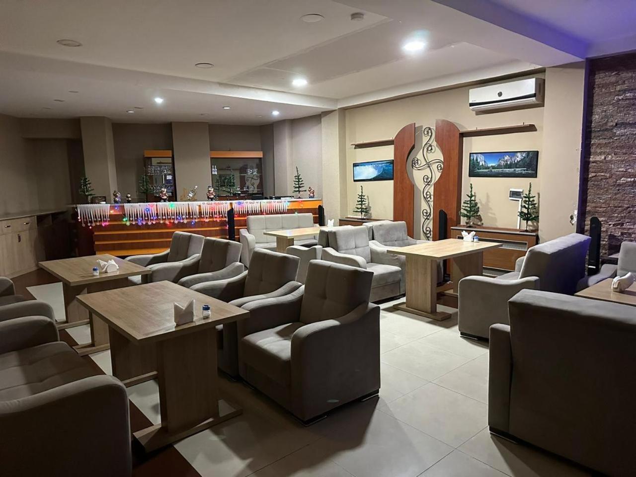 G Bakuri Hotel บาทูมิ ภายนอก รูปภาพ